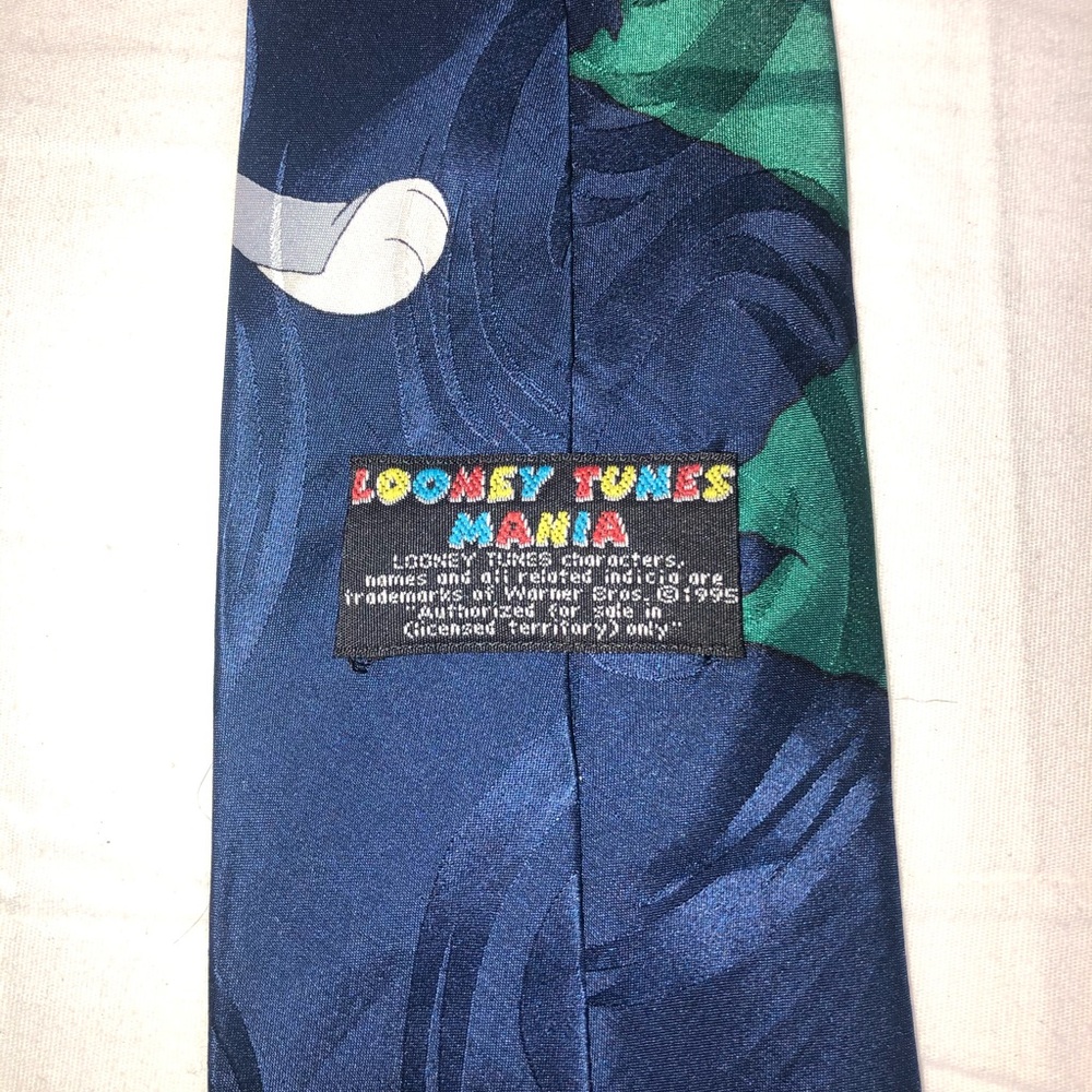 VINTAGE 1995 Men’s Looney Tunes Christmas Tie - Picture 4 of 5